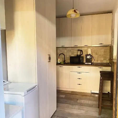 Апартаменти Tiny Home In The Old Center